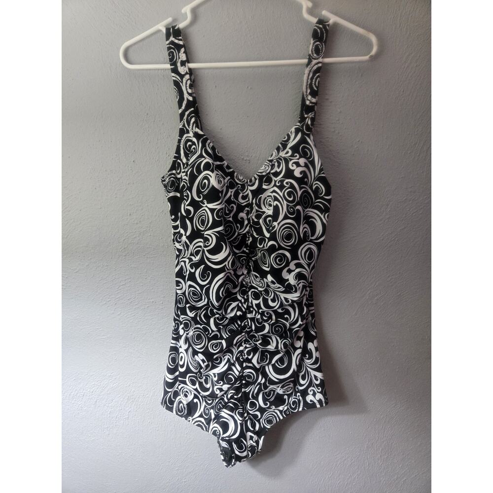 Life by T.H.E. Women's Size 20 One Piece Black and White Swimsuit 969-10